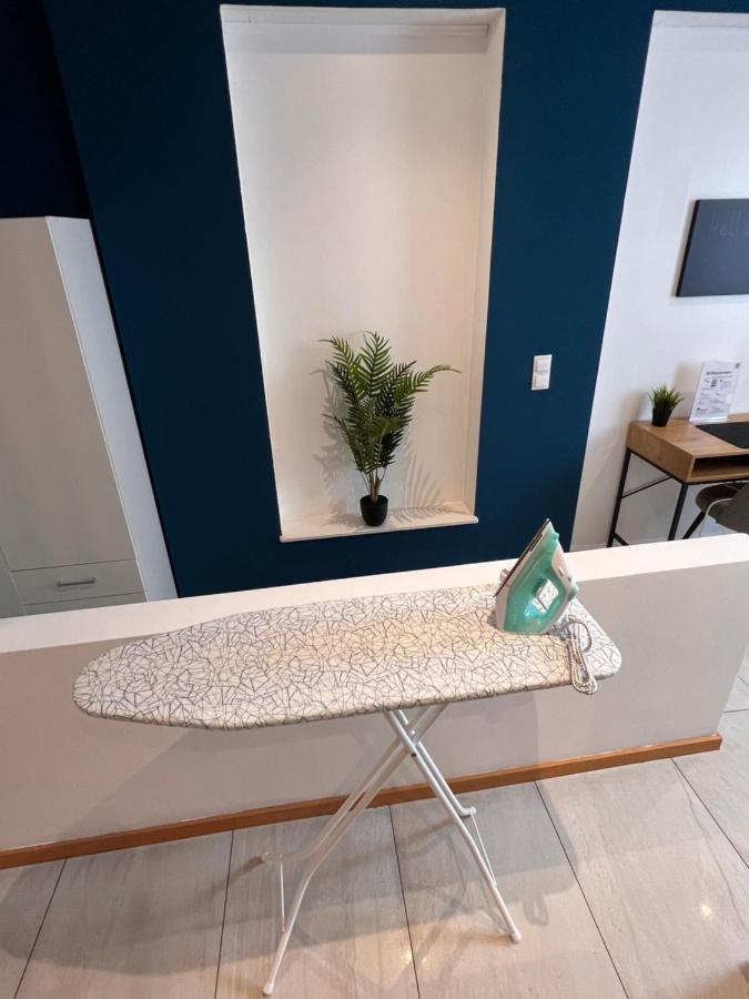 Apartament Gross, Modern, Vollausgestattet, Gemuetlich Mit Kueche Und Parkplatz Fuer Urlaub Oder Business Kettig Zewnętrze zdjęcie
