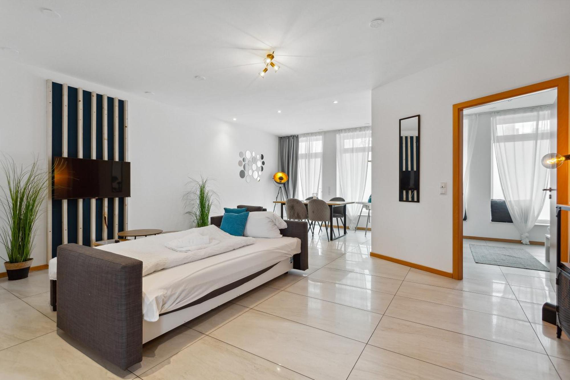 Apartament Gross, Modern, Vollausgestattet, Gemuetlich Mit Kueche Und Parkplatz Fuer Urlaub Oder Business Kettig Zewnętrze zdjęcie