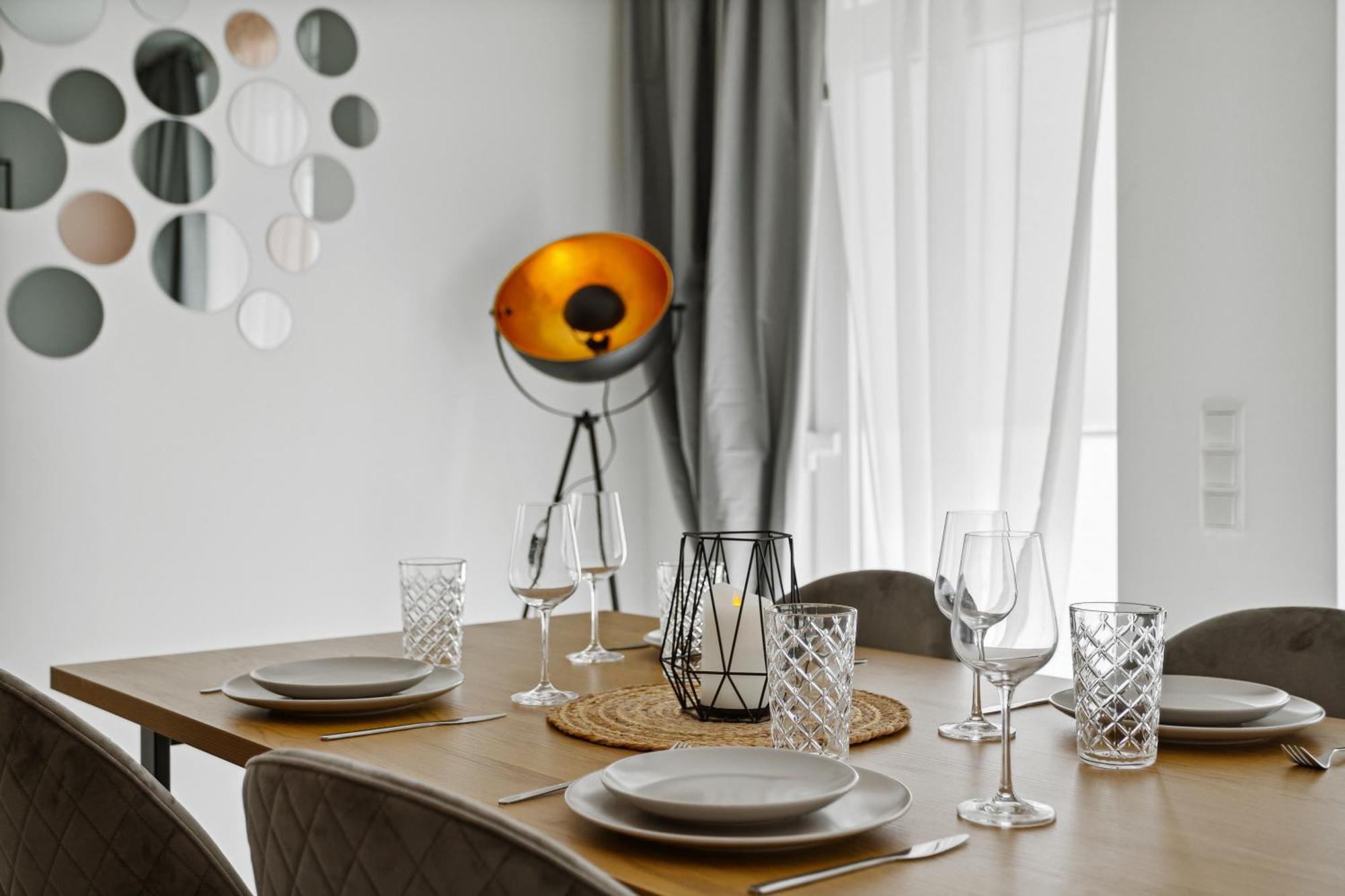 Apartament Gross, Modern, Vollausgestattet, Gemuetlich Mit Kueche Und Parkplatz Fuer Urlaub Oder Business Kettig Zewnętrze zdjęcie
