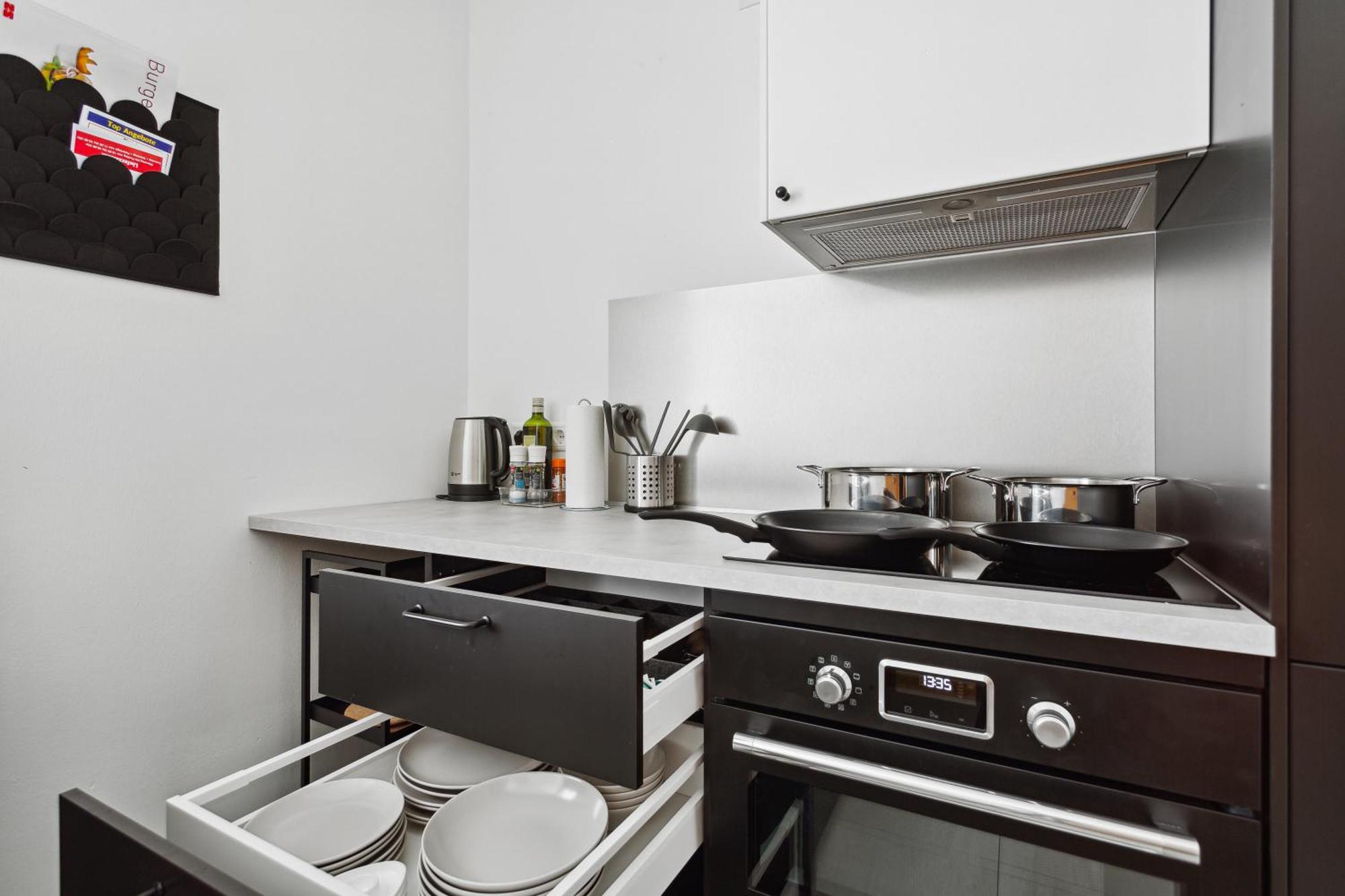 Apartament Gross, Modern, Vollausgestattet, Gemuetlich Mit Kueche Und Parkplatz Fuer Urlaub Oder Business Kettig Zewnętrze zdjęcie